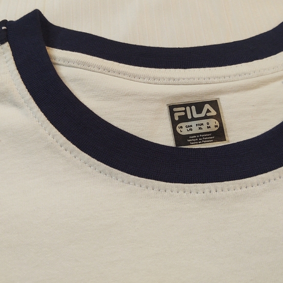 Fila T Shirt Size L - Picture 4 of 6